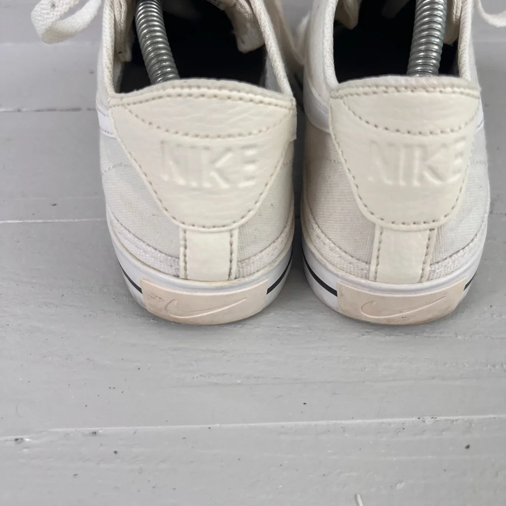 Nike Court Legacy Low CZ0294-101 Women’s Size 6.5 White Canvas Athletic Shoes